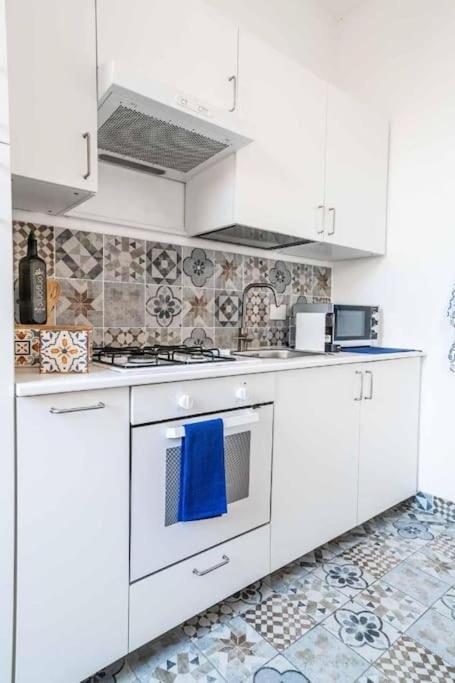 A Mae Riva - La Tua Casa Al Porto Antico Apartment เจนัว ภายนอก รูปภาพ