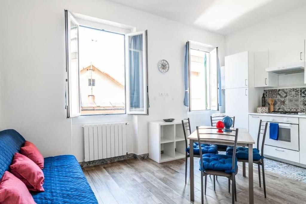 A Mae Riva - La Tua Casa Al Porto Antico Apartment เจนัว ภายนอก รูปภาพ